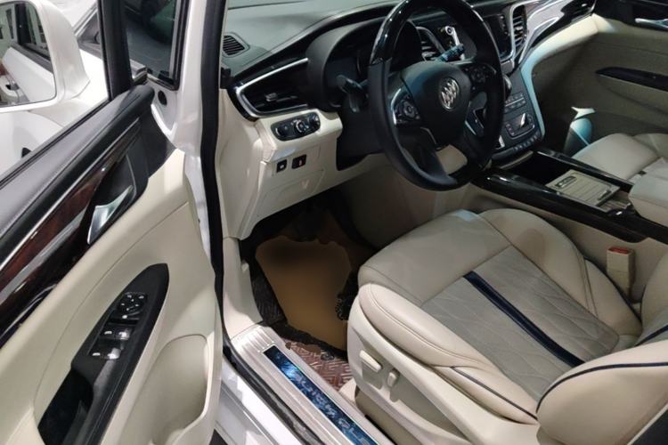Used Buick GL8 2018 ES 28T Comfort Model China VI Standard Driver Seat