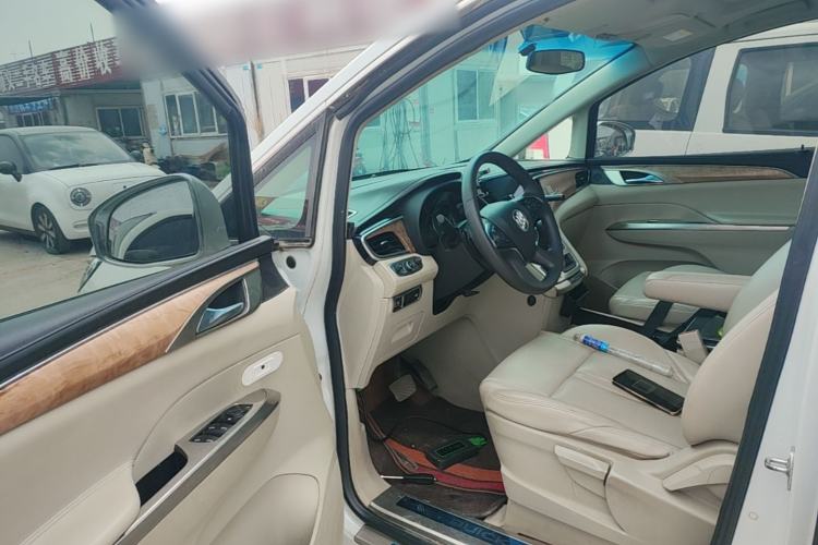Used Buick GL8 2018 ES 28T Comfort Model China VI Standard Driver Seat