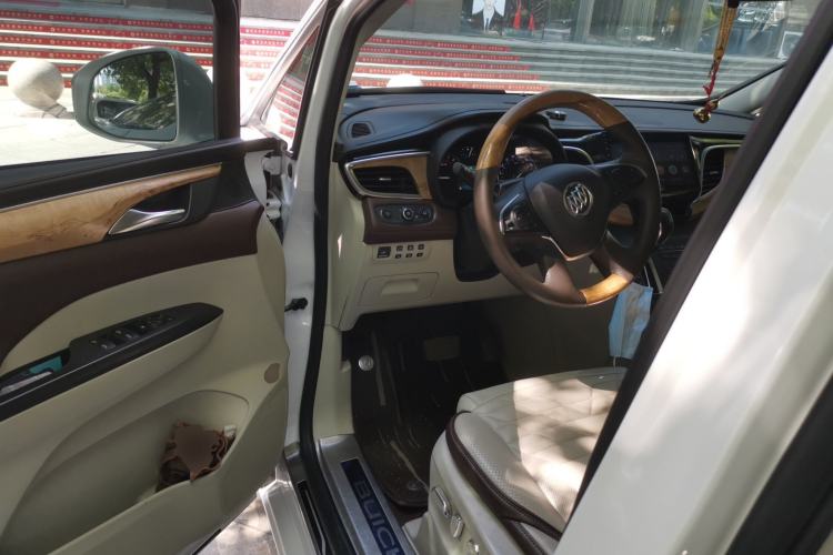 Used Buick GL8 2018 ES 28T Comfort Model China VI Standard Driver Seat