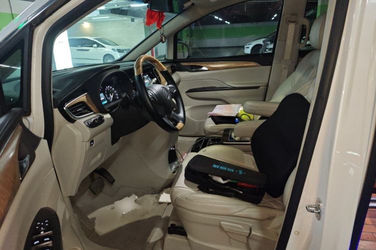 Used Buick GL8 2018 ES 28T Comfort Model China VI Standard Driver Seat