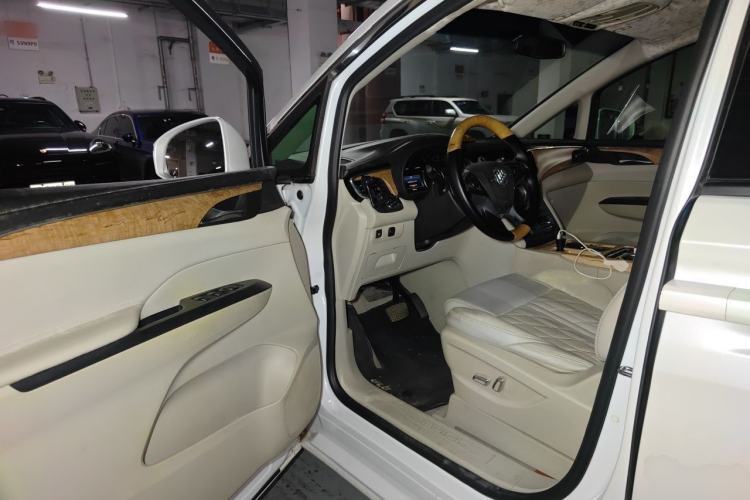 Used Buick GL8 2018 ES 28T Comfort Model China VI Standard Driver Seat
