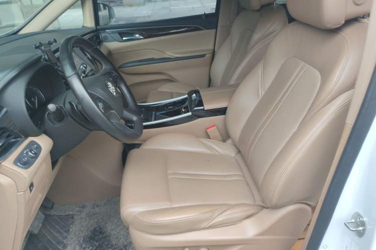 Used Buick GL8 2018 ES 28T Luxury Model China VI Standard Driver Seat