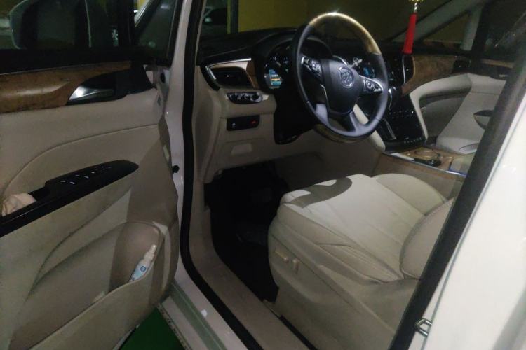 Used Buick GL8 2018 ES 28T Comfort Model China VI Standard Driver Seat