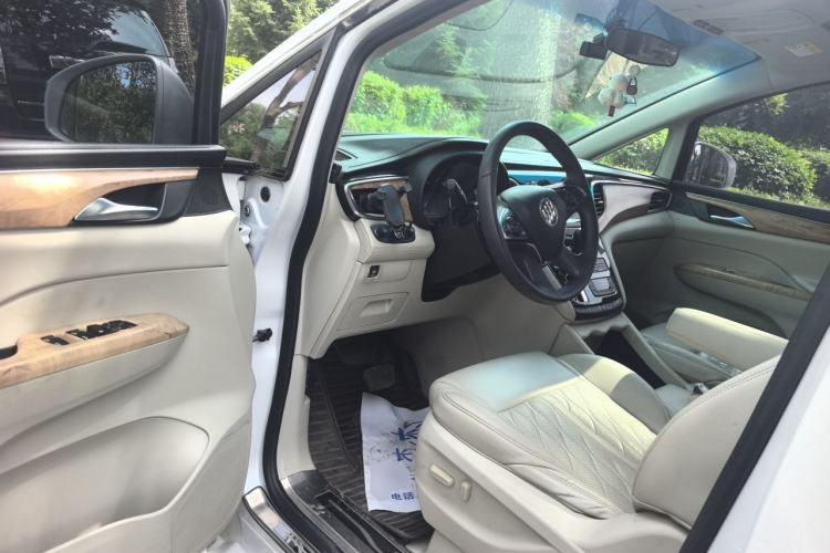 Used Buick GL8 2018 ES 28T Comfort Model China VI Standard Driver Seat