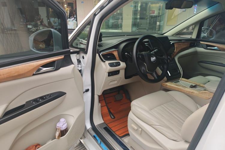 Used Buick GL8 2018 ES 28T Comfort Model China VI Standard Driver Seat