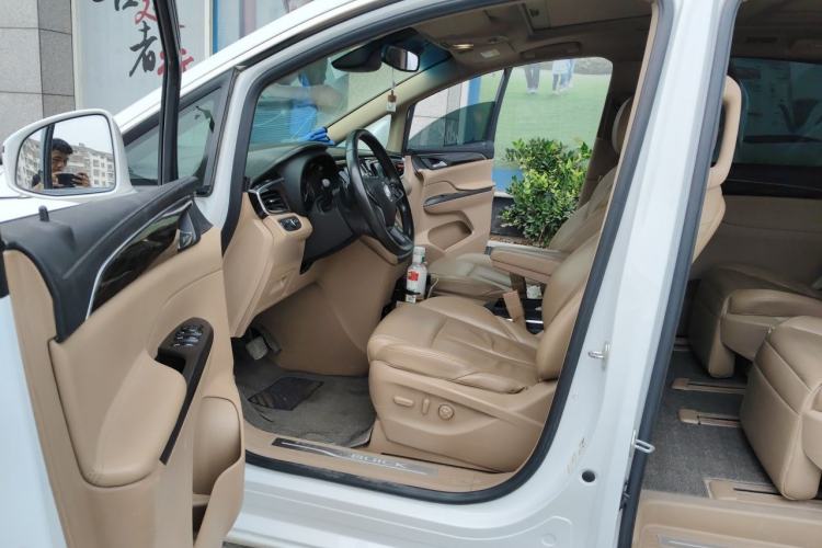 Used Buick GL8 2018 ES 28T Luxury Model China VI Standard Driver Seat