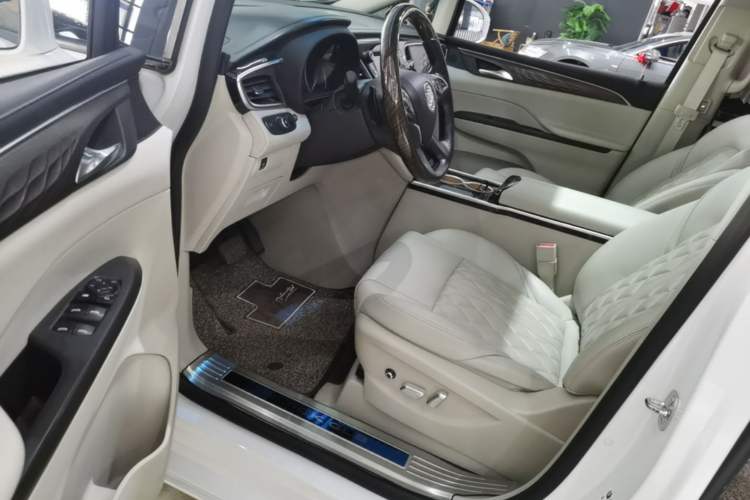 Used Buick GL8 2018 ES 28T Comfort Model China VI Standard Driver Seat
