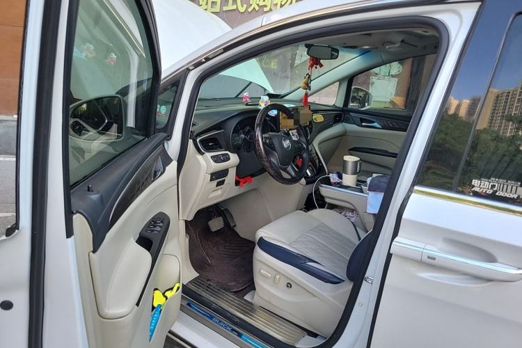 Used Buick GL8 2018 ES 28T Comfort Model China VI Standard Driver Seat