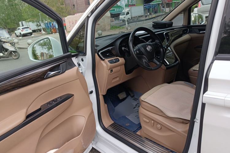 Used Buick GL8 2018 ES 28T Luxury Model China VI Standard Driver Seat