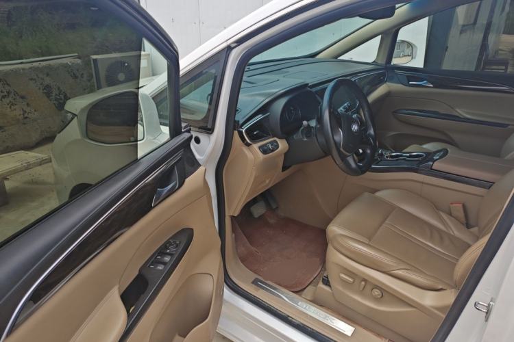 Used Buick GL8 2018 ES 28T Flagship Model China VI Standard Driver Seat