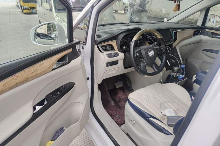 Used Buick GL8 2018 ES 28T Comfort Model China VI Standard Driver Seat