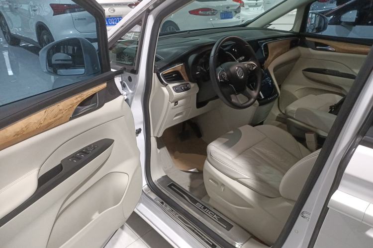Used Buick GL8 2018 ES 28T Comfort Model China VI Standard Driver Seat