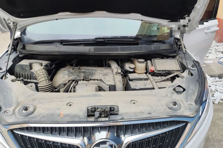 Used Buick GL8 2018 ES 28T Comfort Model China VI Standard Engine Bay