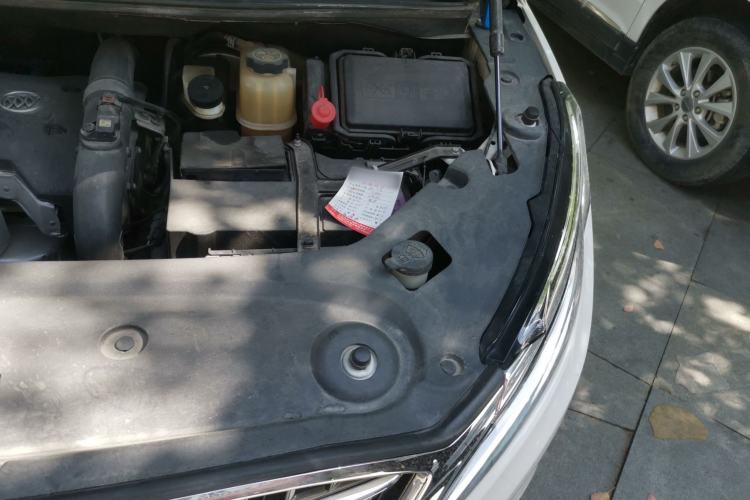 Used Buick GL8 2018 ES 28T Comfort Model China VI Standard Engine Bay Left