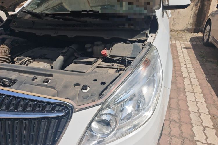 Used Buick GL8 2018 28T Comfort Model China VI Standard Engine Bay Left