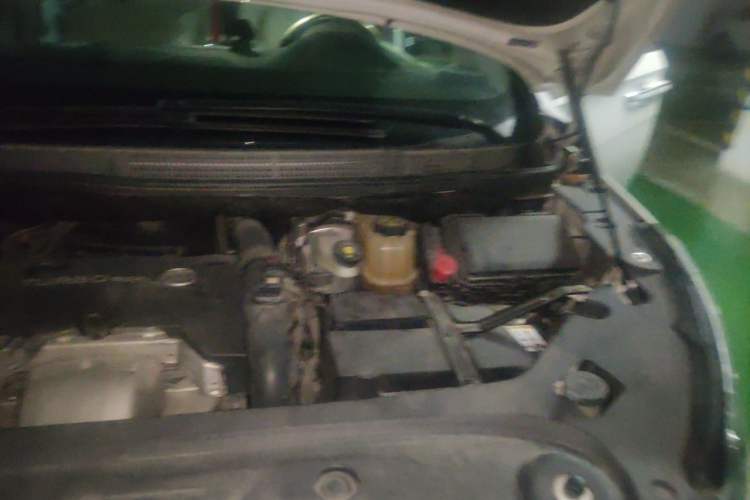 Used Buick GL8 2018 ES 28T Comfort Model China VI Standard Engine Bay Left