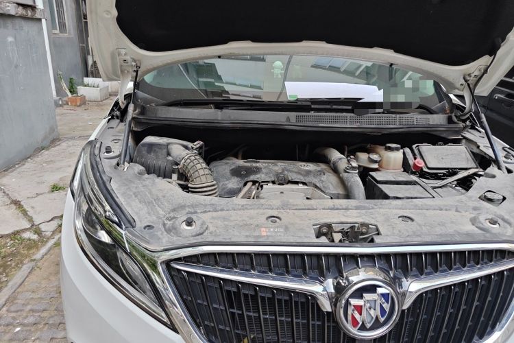 Used Buick GL8 2018 ES 28T Comfort Model China VI Standard Engine Bay Right