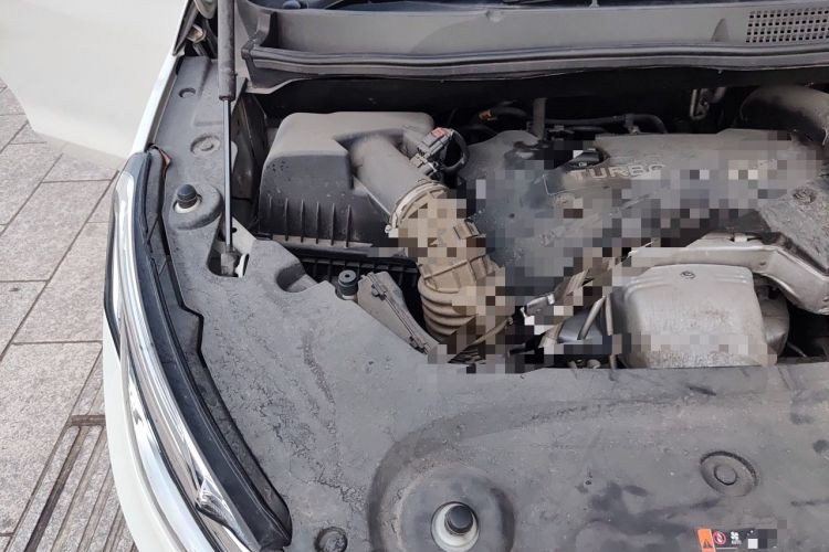 Used Buick GL8 2018 ES 28T Comfort Model China VI Standard Engine Bay Right