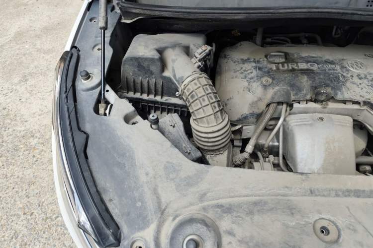 Used Buick GL8 2018 ES 28T Comfort Model China VI Standard Engine Bay Right