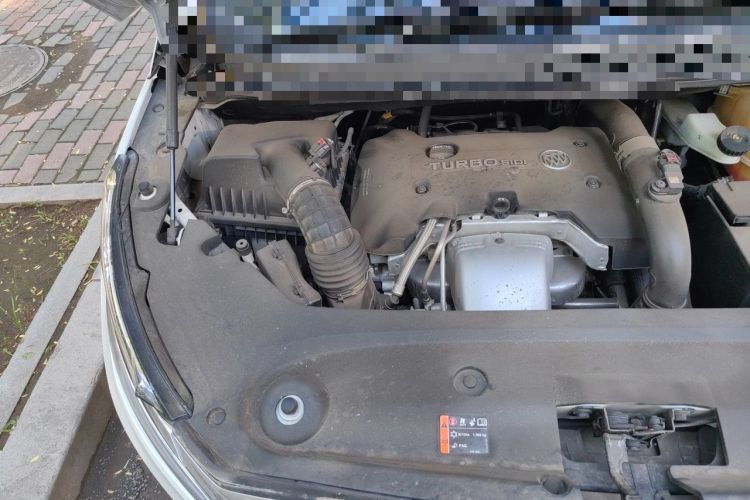 Used Buick GL8 2018 ES 28T Comfort Model China VI Standard Engine Bay Right
