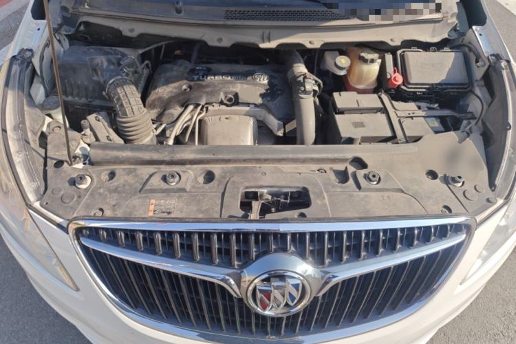 Used Buick GL8 2018 28T Comfort Model China VI Standard Engine Bay