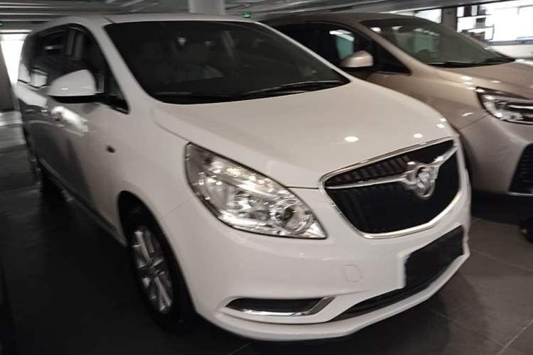 Used Buick GL8 2018 28T Luxury Model China VI Standard Exterior 1