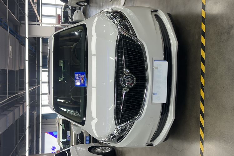 Used Buick GL8 2018 ES 28T Premium Model China VI Standard Exterior 2