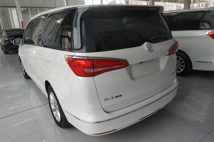 Used Buick GL8 2018 ES 28T Comfort Model China VI Standard Exterior 2