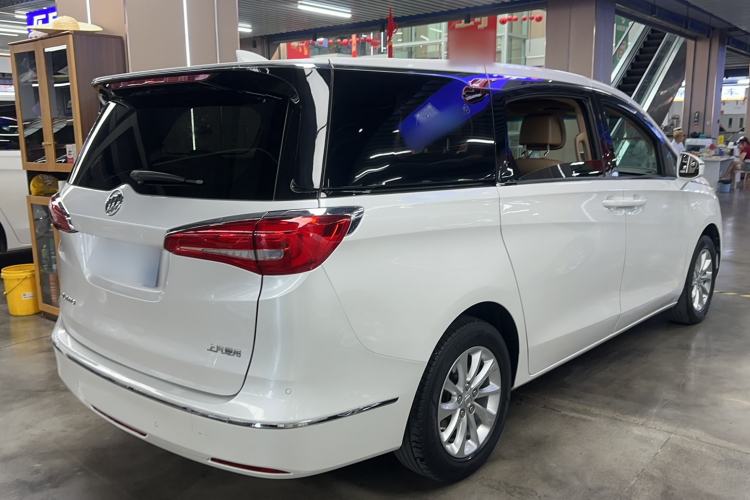 Used Buick GL8 2018 ES 28T Premium Model China VI Standard Exterior 4