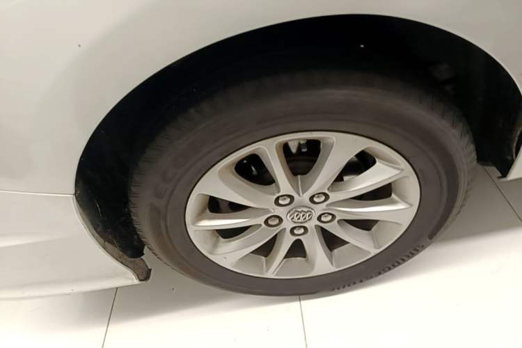 Used Buick GL8 2018 ES 28T Comfort Model China VI Standard Exterior 5