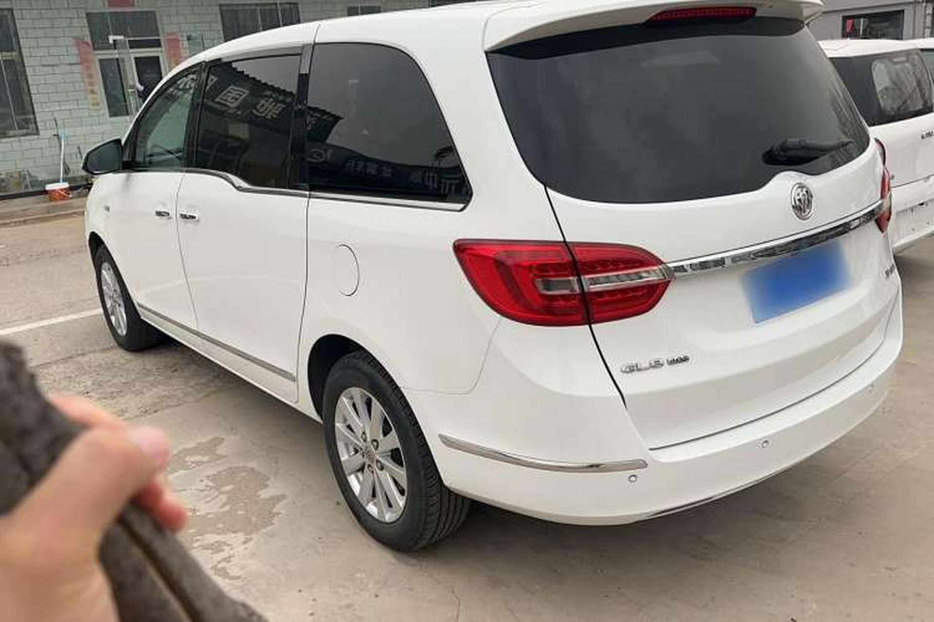 Used Buick GL8 2018 28T Luxury Model China VI Standard Exterior 5