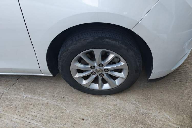 Used Buick GL8 2018 ES 28T Comfort Model China VI Standard Exterior 7