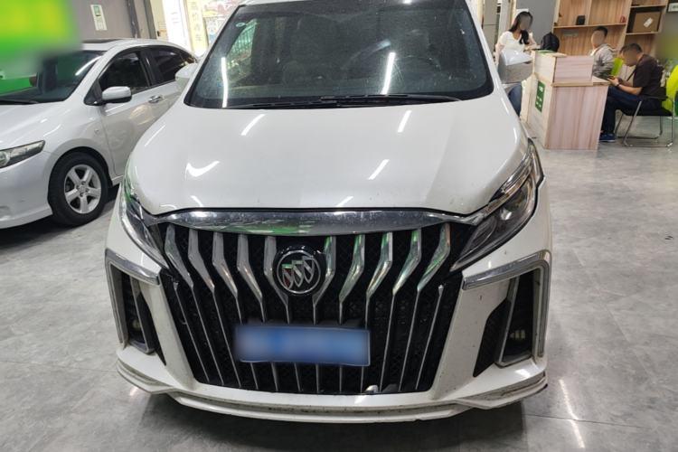 Used Buick GL8 2018 ES 28T Comfort Model China VI Standard Front