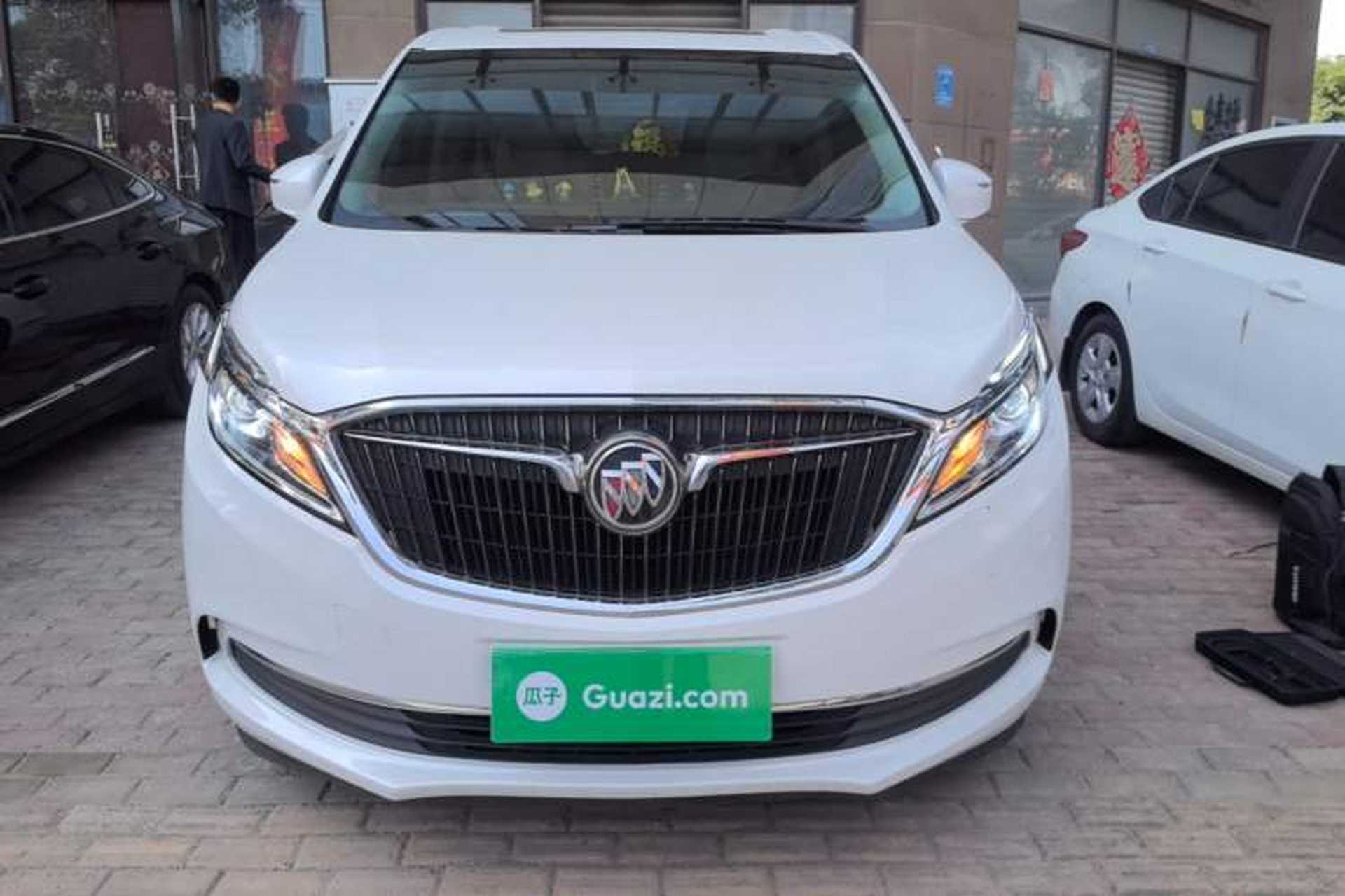 Used Buick GL8 2018 ES 28T Comfort Model China VI Standard Front
