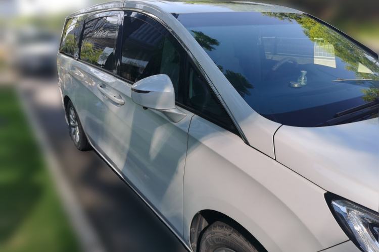 Used Buick GL8 2018 ES 28T Comfort Model China VI Standard Front Right 45 Deg