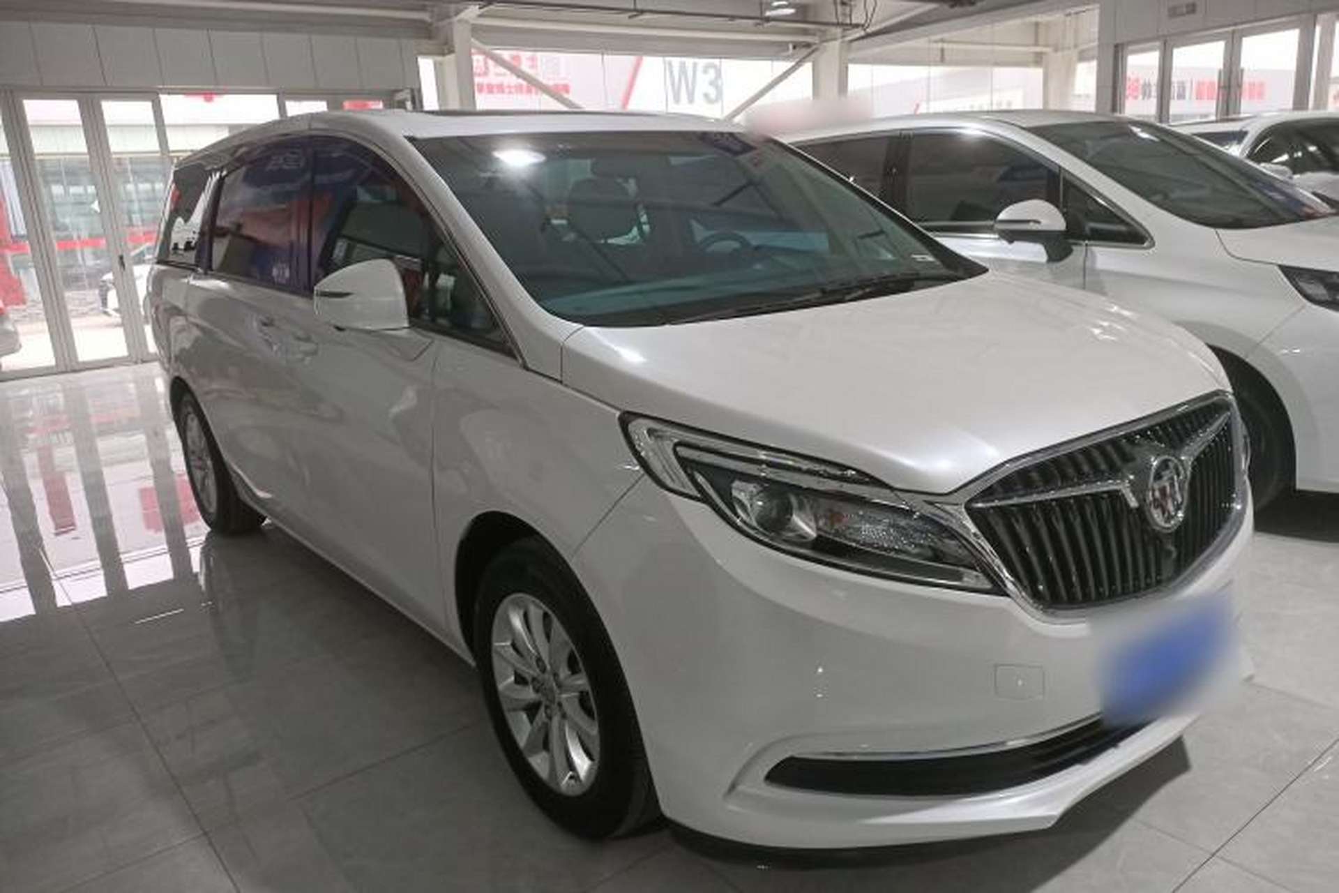 Used Buick GL8 2018 ES 28T Comfort Model China VI Standard Front Right 45 Deg