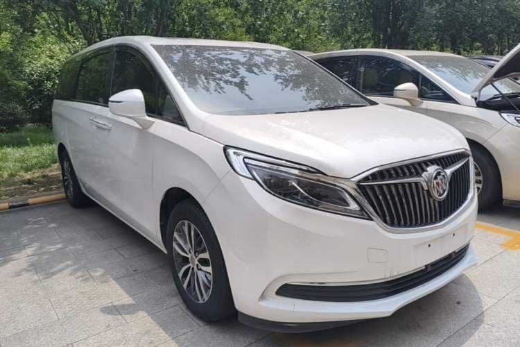 Used Buick GL8 2018 ES 28T Luxury Model China VI Standard Front Right 45 Deg