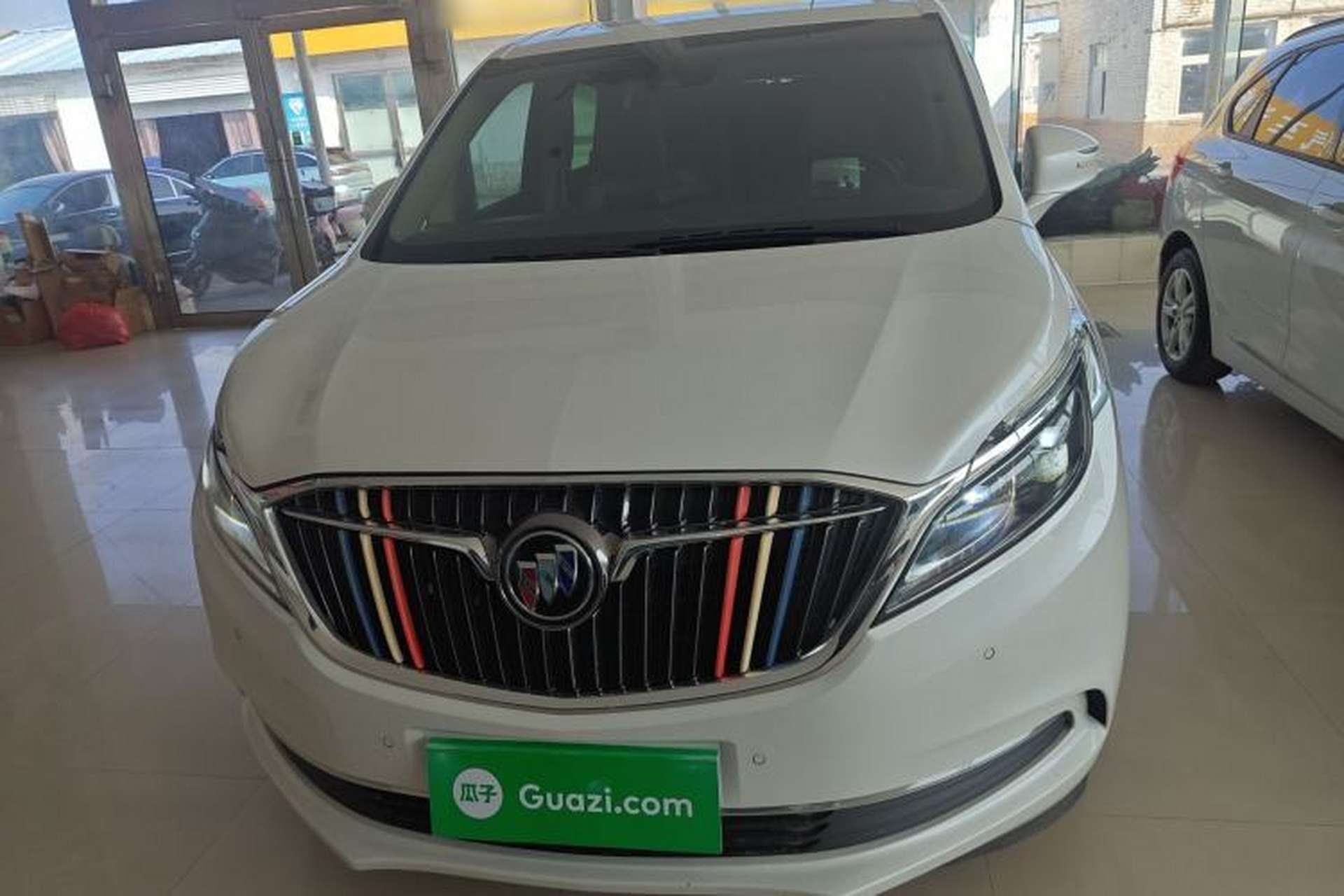 Used Buick GL8 2018 ES 28T Flagship Model China VI Standard Front
