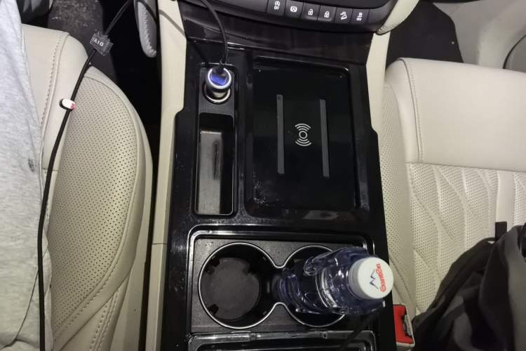 Used Buick GL8 2018 ES 28T Comfort Model China VI Standard Gear Lever
