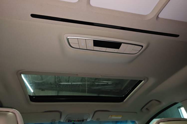 Used Buick GL8 2018 ES 28T Comfort Model China VI Standard Headliner