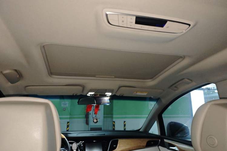 Used Buick GL8 2018 ES 28T Comfort Model China VI Standard Headliner