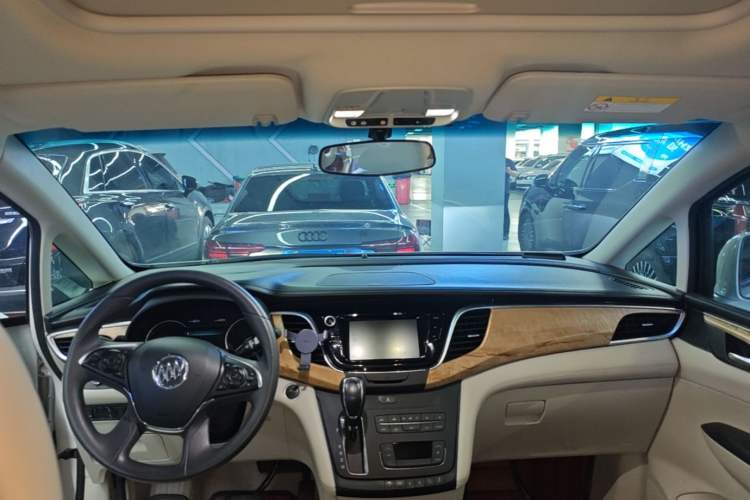 Used Buick GL8 2018 ES 28T Comfort Model China VI Standard Headliner