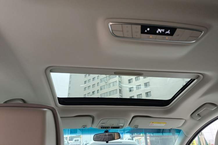 Used Buick GL8 2018 ES 28T Comfort Model China VI Standard Headliner