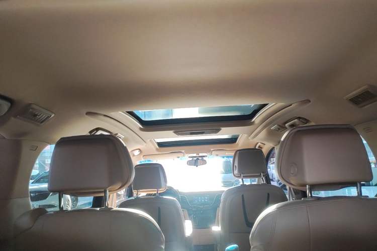 Used Buick GL8 2018 ES 28T Luxury Model China VI Standard Headliner