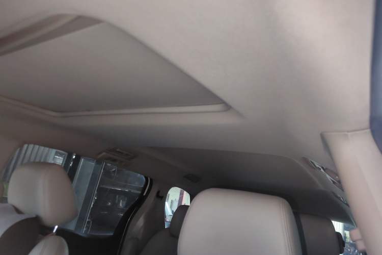 Used Buick GL8 2018 28T Luxury Model China VI Standard Headliner