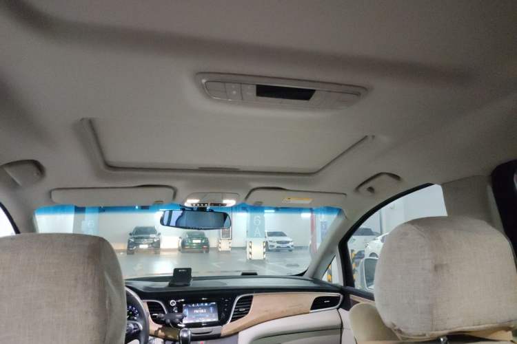 Used Buick GL8 2018 ES 28T Comfort Model China VI Standard Headliner