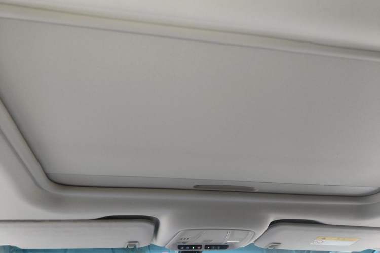 Used Buick GL8 2018 ES 28T Comfort Model China VI Standard Headliner