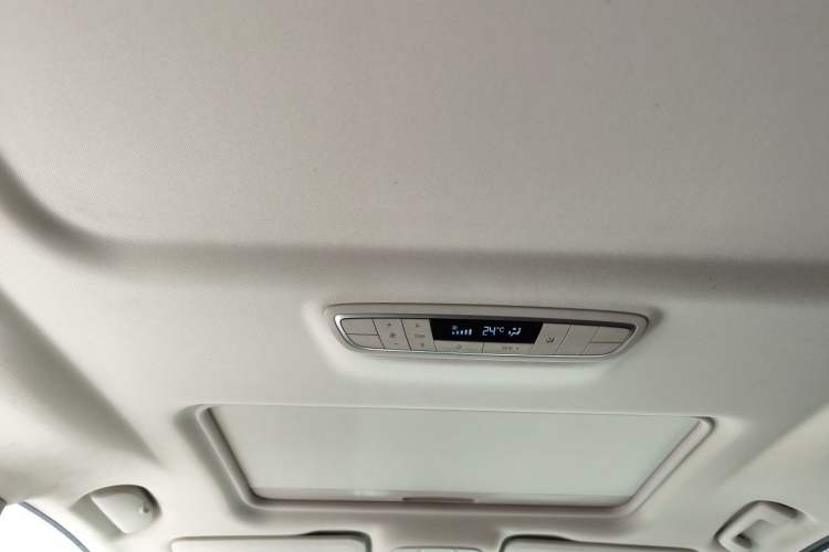 Used Buick GL8 2018 ES 28T Comfort Model China VI Standard Headliner