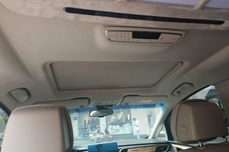 Used Buick GL8 2018 ES 28T Comfort Model China VI Standard Headliner