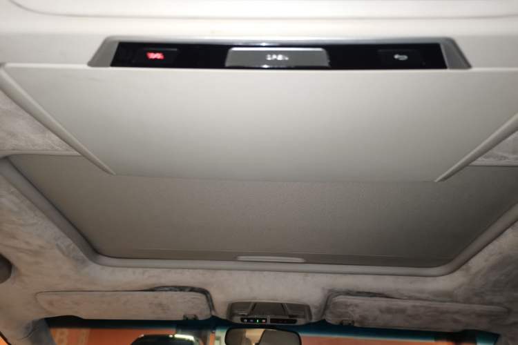 Used Buick GL8 2018 ES 28T Comfort Model China VI Standard Headliner